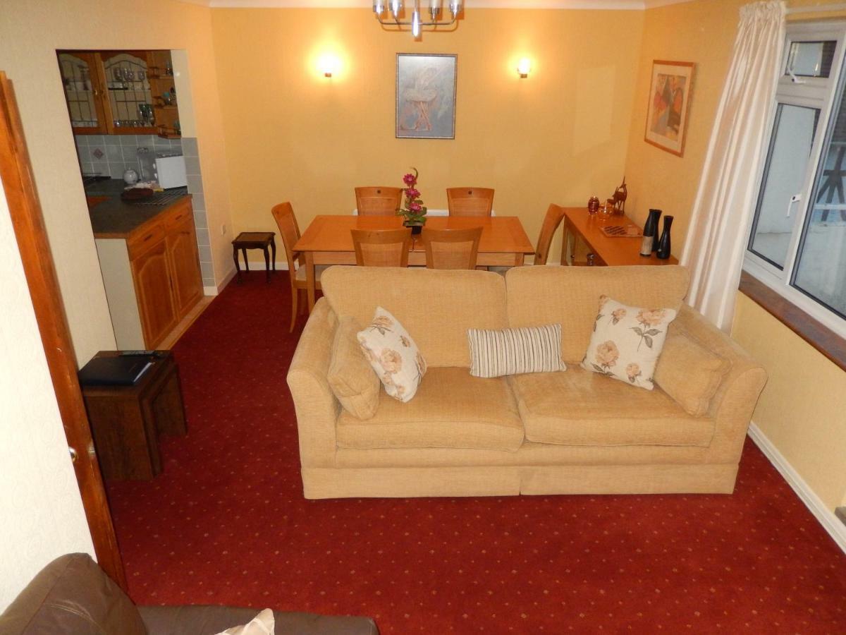 Gables Court Holiday Apartments Swanage Exterior foto